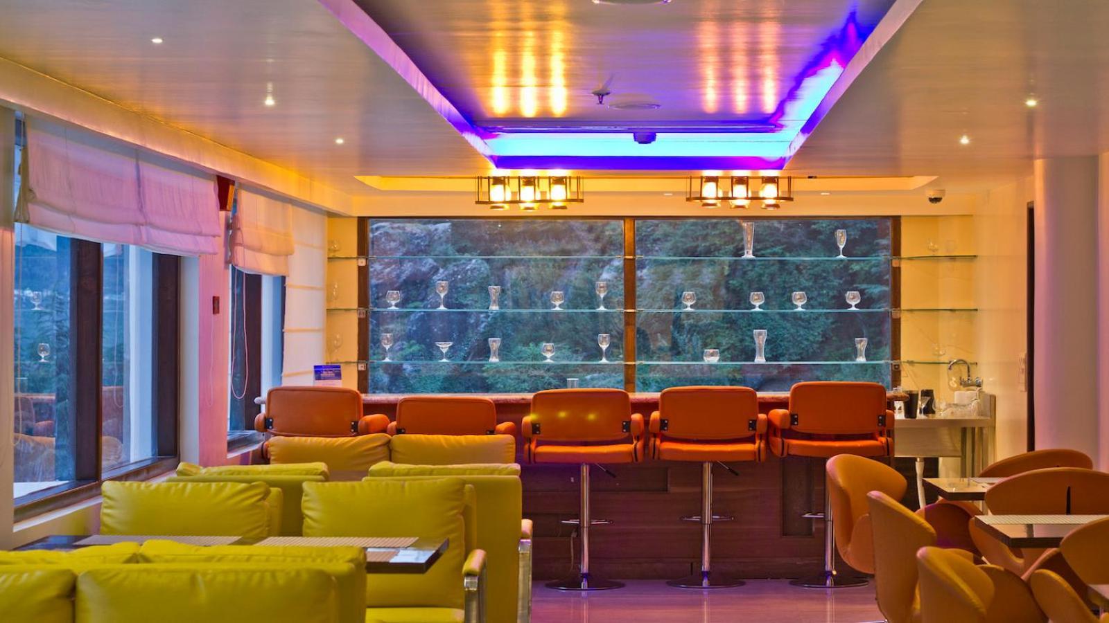 Hotel Himalayan Monal By Blueko Hotels Manāli Eksteriør billede